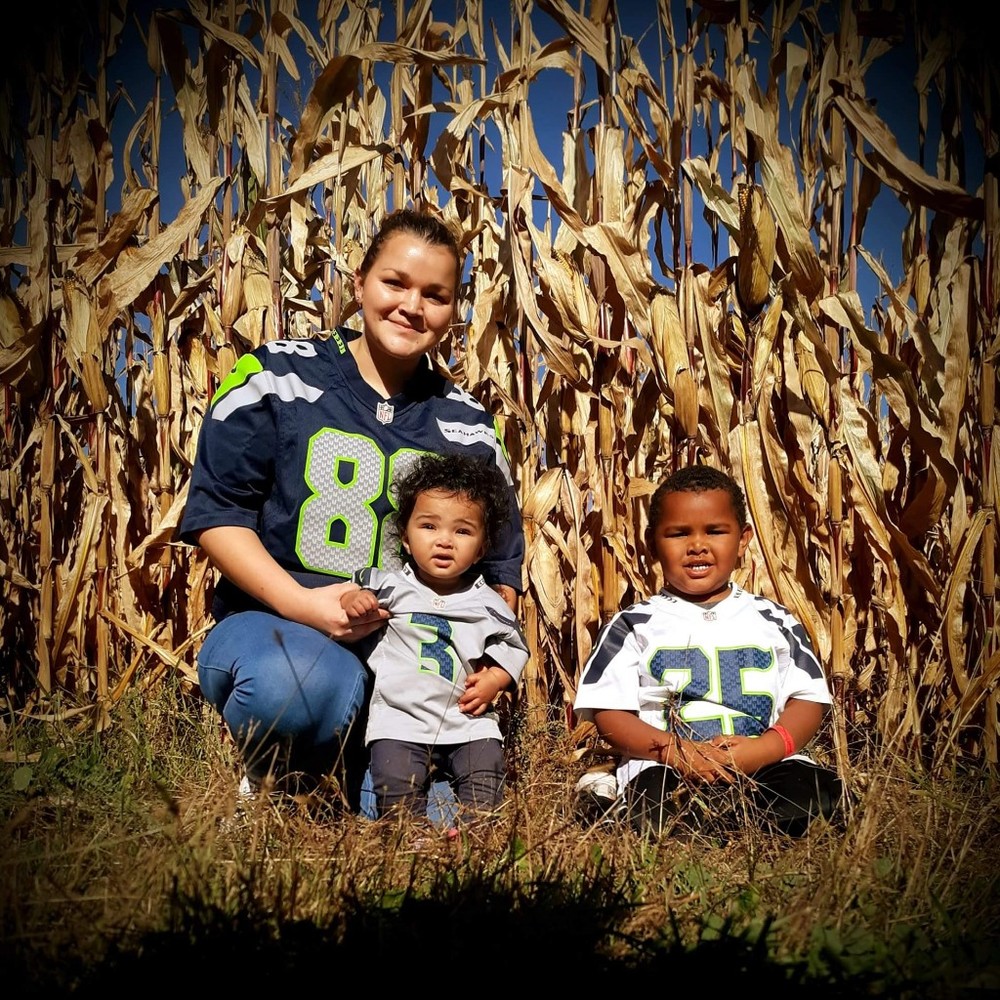 Meet your Posher, Sierra